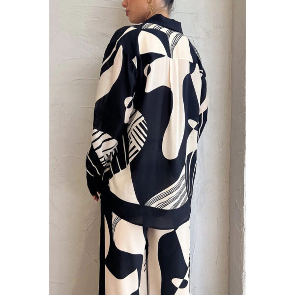 Printed long sleeve top with long pants