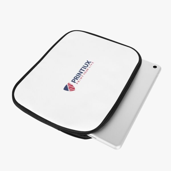 high-quality zipper on customizable iPad sleeve